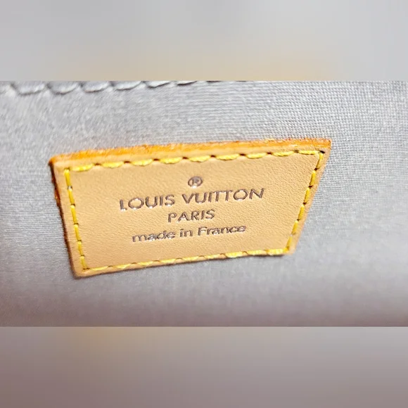 Louis Vuitton Limited Edition Silver Metallic Monogram Miroir Speedy 35 Bag. - Picture 10 of 16